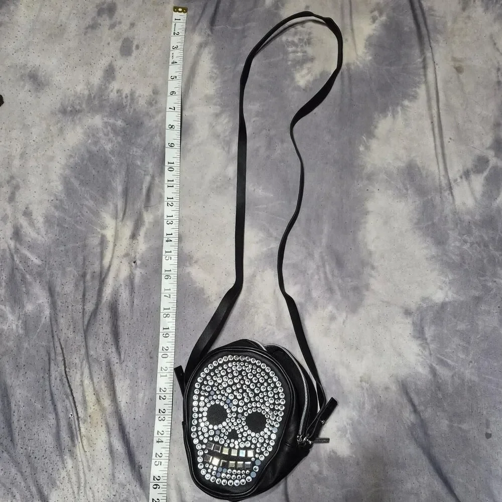 Bath-body-works Women's Black and Silver skull Bag